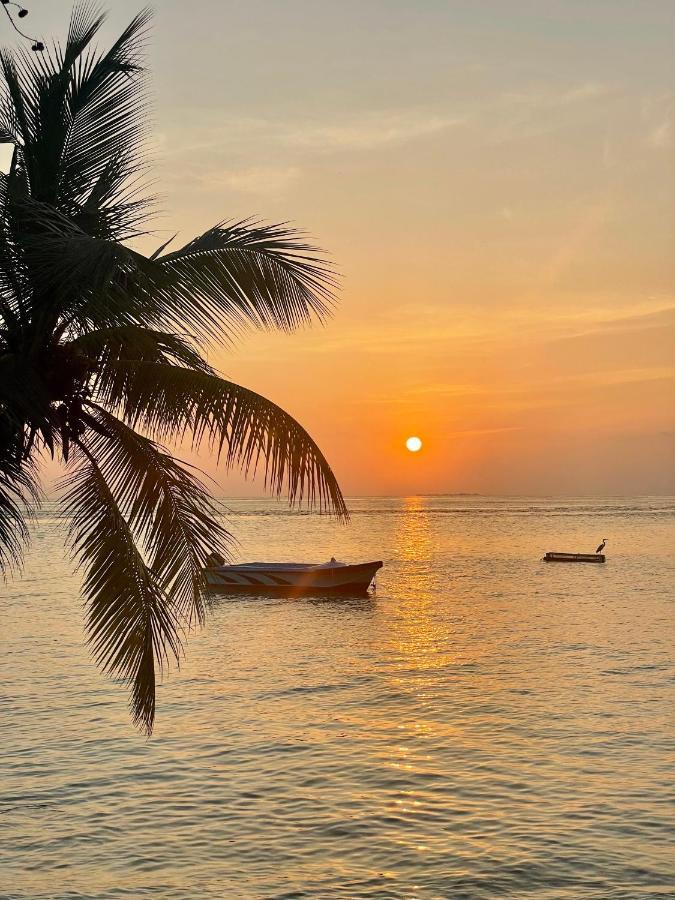 Walk Maldives Gulhi